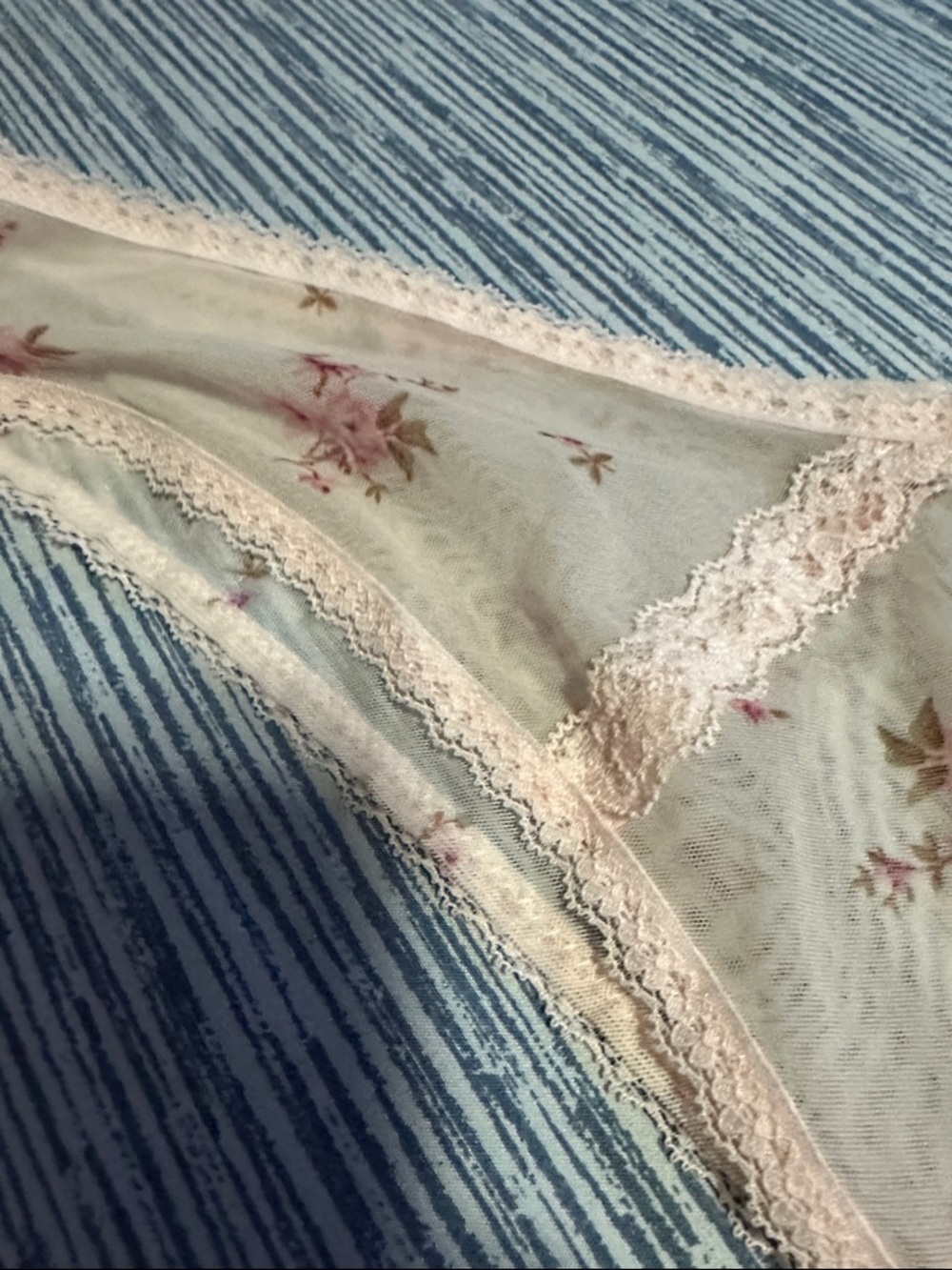 🌻10/$75🌻 Victoria’s Secret - Picture 2 of 5